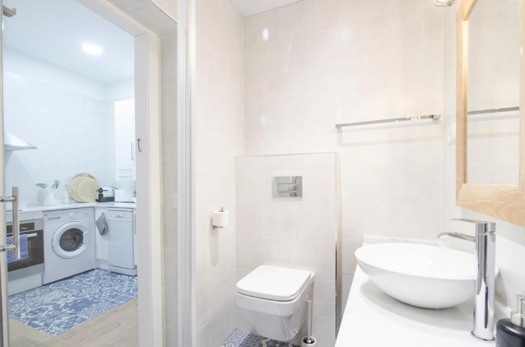 Comfy And Centric- 2Bd 1Bth- Espoz Y Mina Apartment Мадрид Екстериор снимка